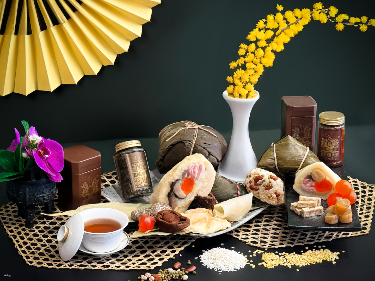 North Point｜Harbour Grand Hong Kong｜Kwan Cheuk Heen Signature Homemade Moon cake｜Takeaway - Photo 1 of 1